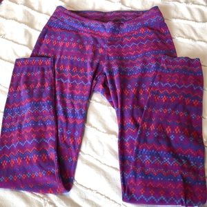 3/$10⭐️ Columbia Fleece Leggings Aztec Print